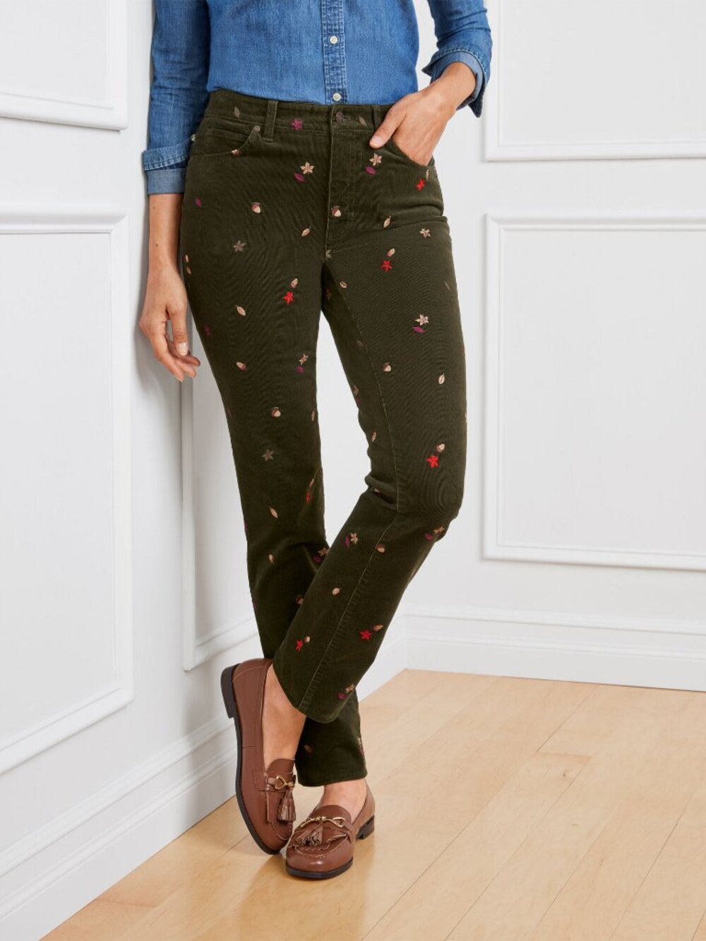 Talbots Corduroy Straight Leg Pants Womens 14 Green Embroidered Acorn Leaves AOP